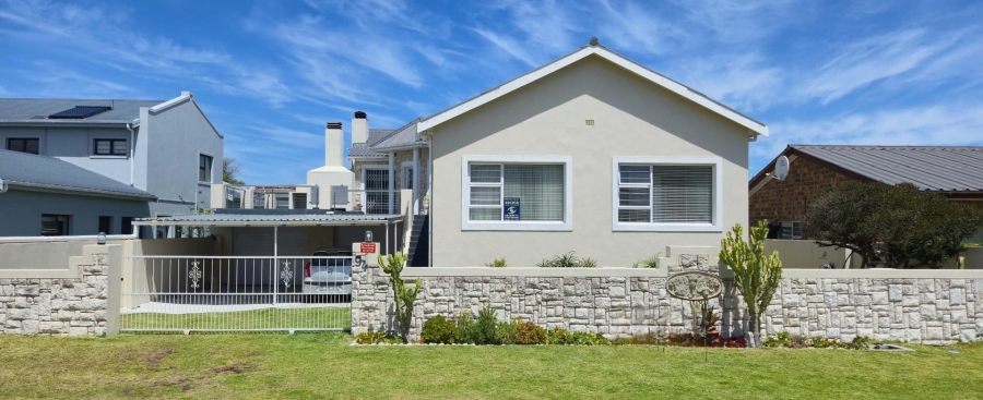 5 Bedroom Property for Sale in Franskraal Western Cape